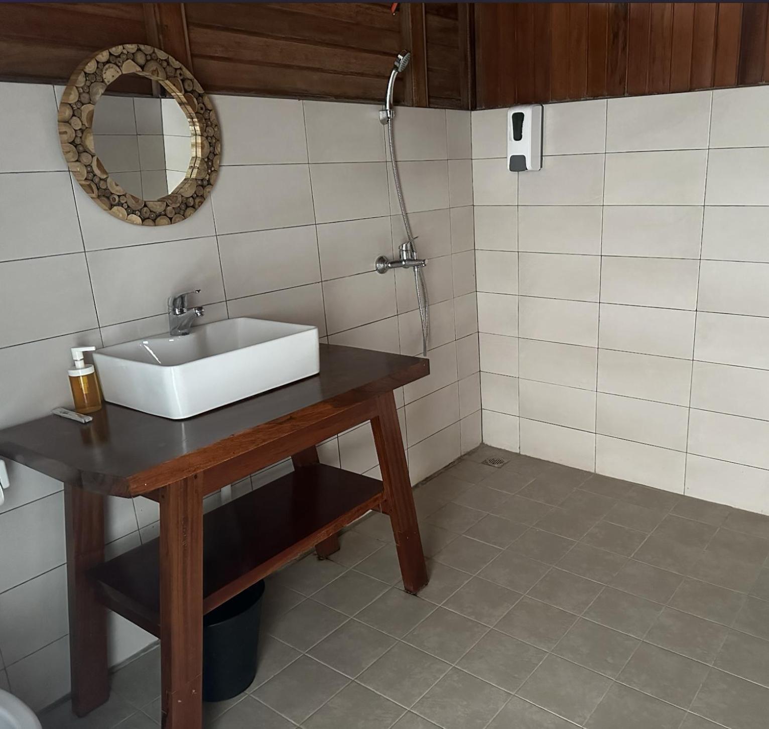 Vogelkopf Resort Tapokreng Екстериор снимка